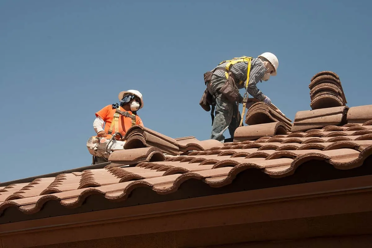 established roofing company Elite